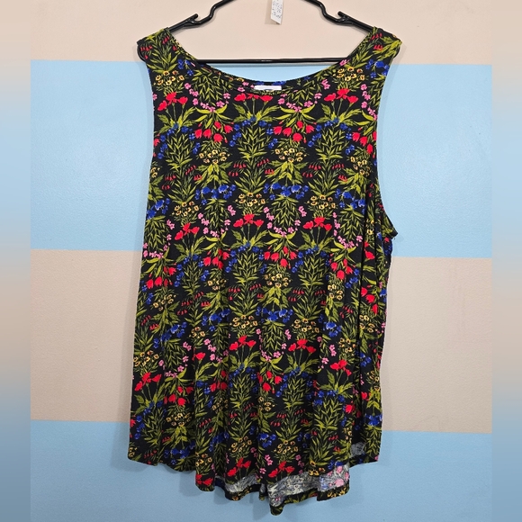 Old Navy Plus Size Sleeveless Floral Blouse - Picture 6 of 9
